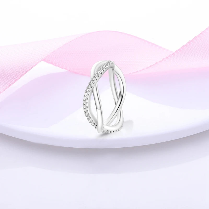 Sterling silver star zircon ring with geometric design
