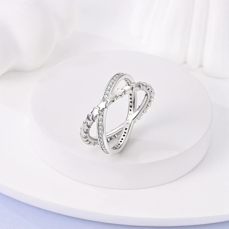 Elegant geometric star shape zircon silver ring
