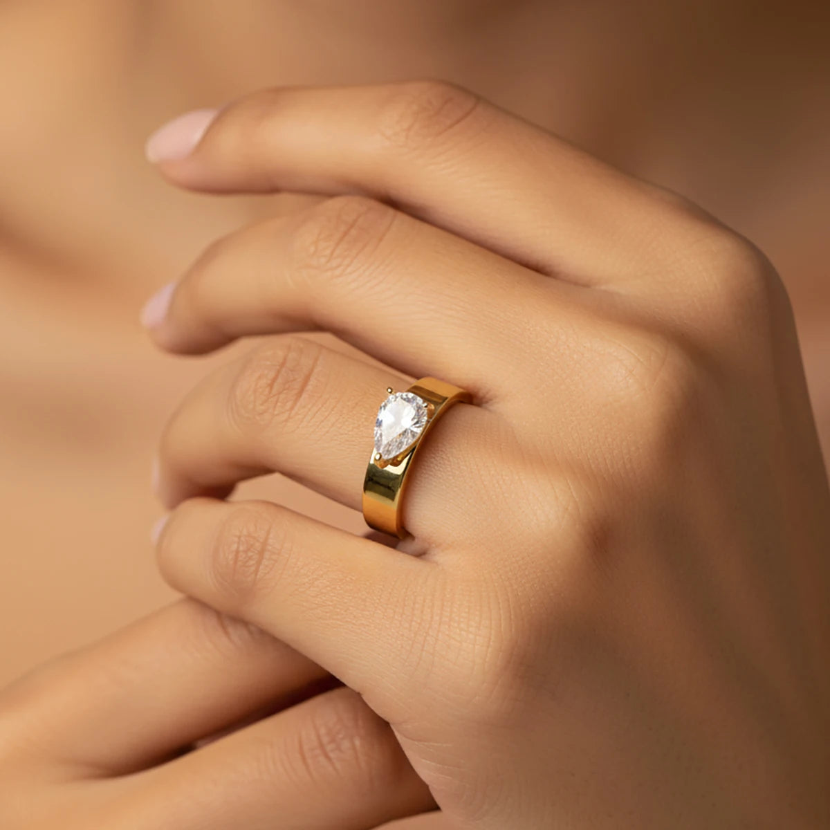 Elegant 925 silver interwoven fashion ring for women
