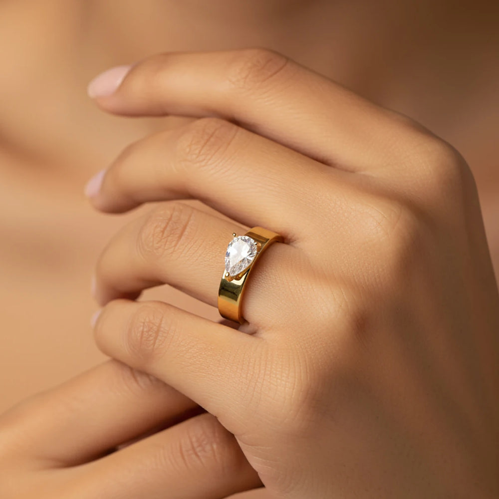Elegant 925 silver interwoven fashion ring for women
