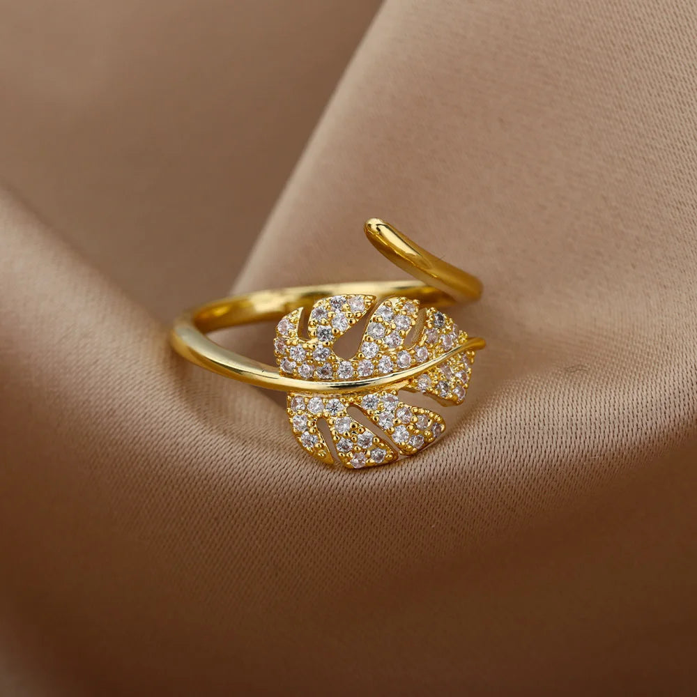 Elegant adjustable copper ring with leaf pattern
