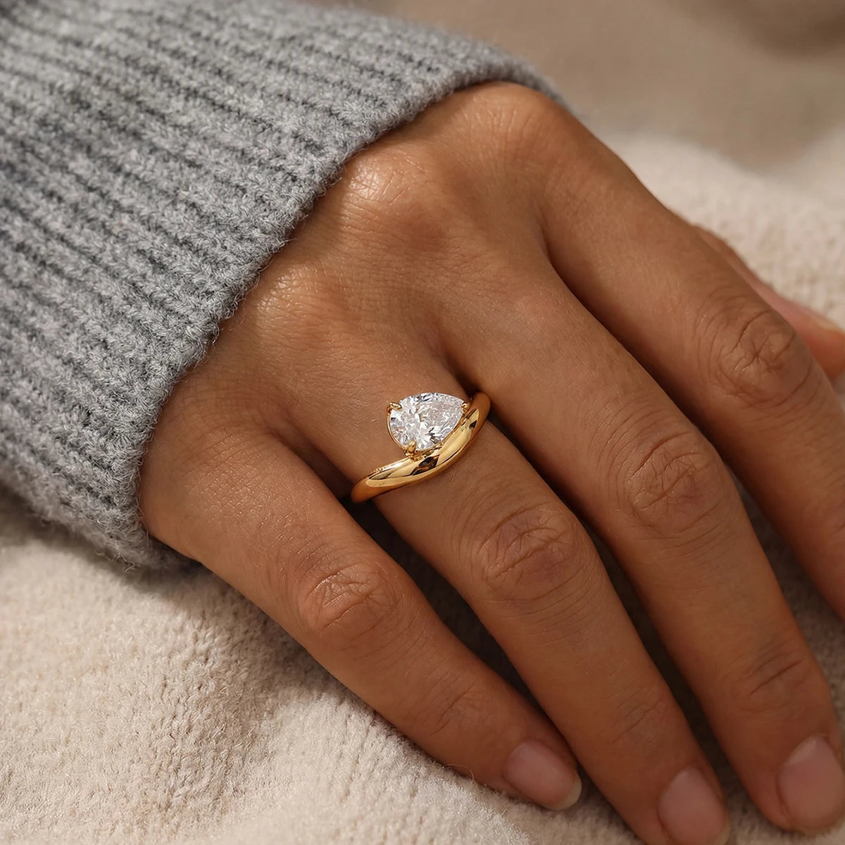 Elegant 925 silver interwoven fashion ring for women
