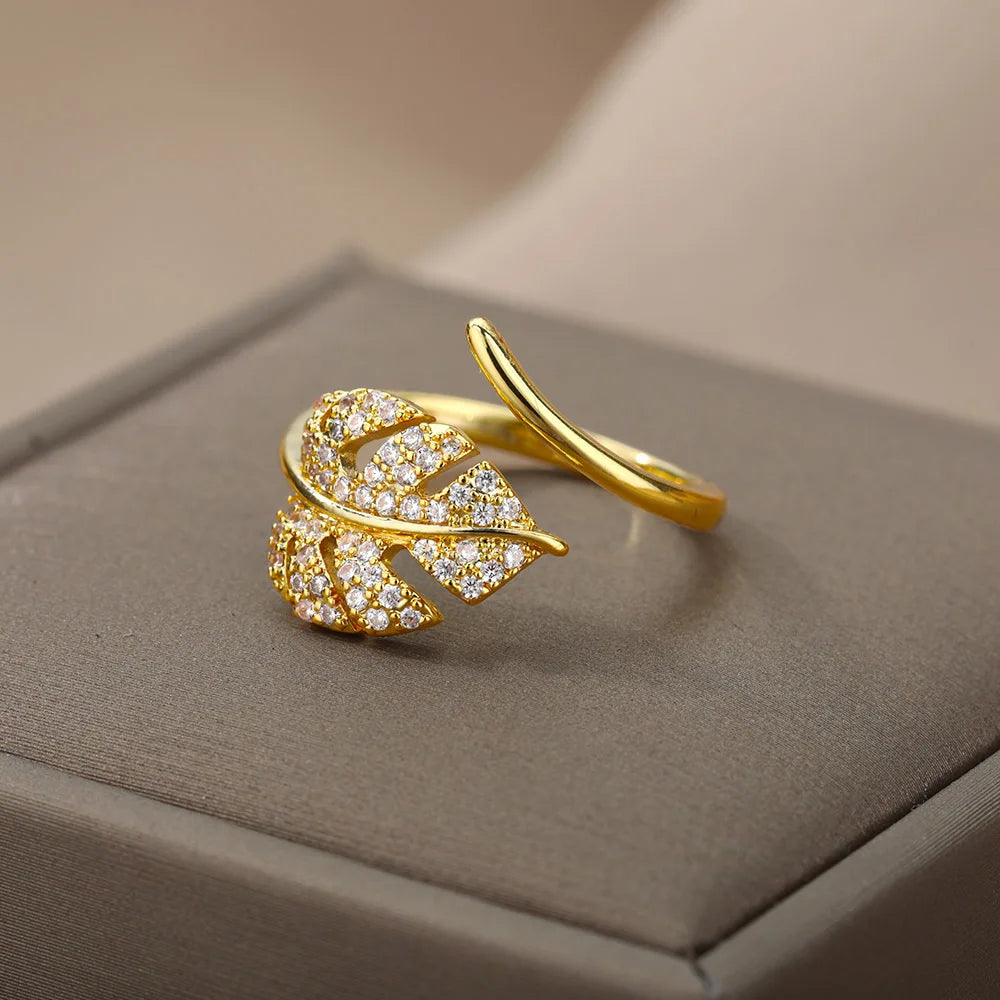 Trendy gold colored leaf design ring for women